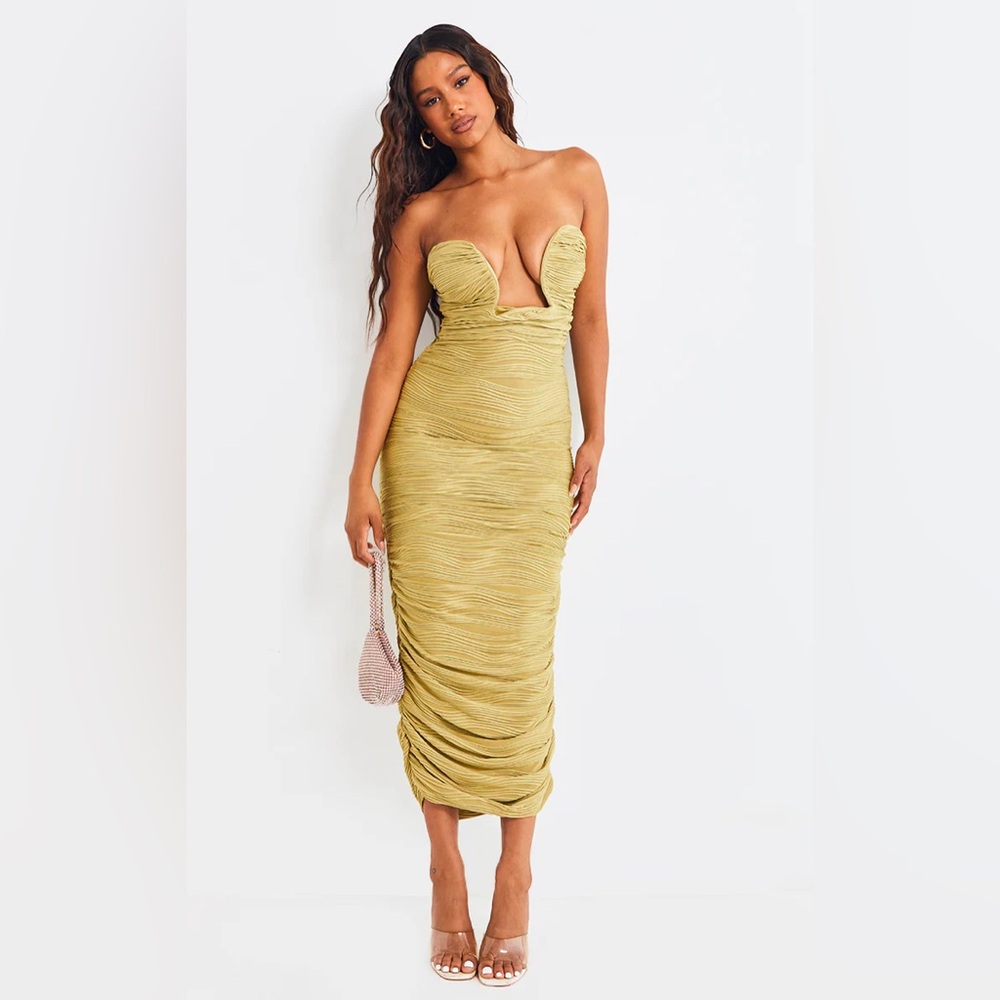 PRETTYLITTLETHING Sage Green Textured Extreme V Bar Ruched Midaxi Dress